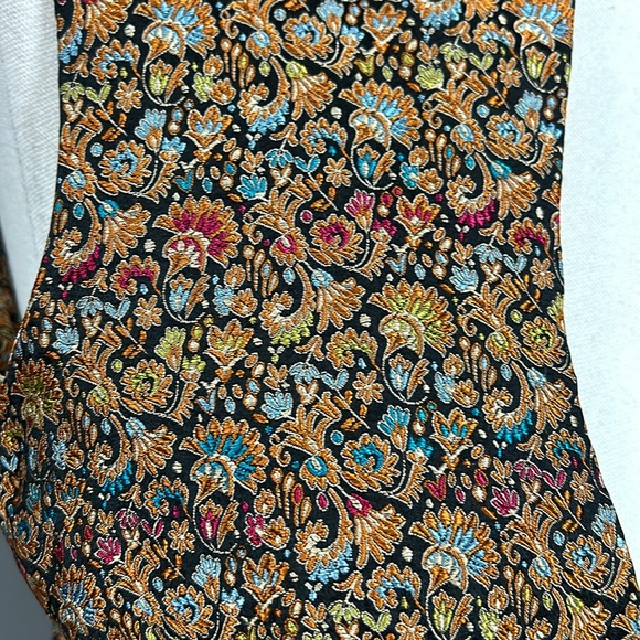Julian Chang Silk Fitted Deep Decollate Jacquard sleeveless top size 8- vintage - Picture 3 of 12